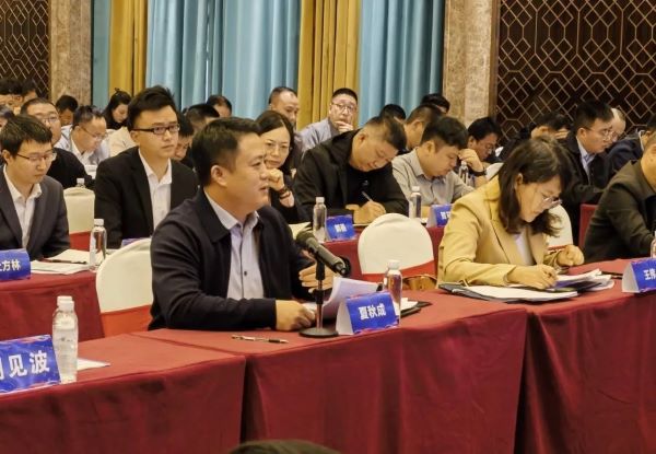 共話懷化HRS產業(yè)發(fā)展 | 聚才人力集團受邀參加懷化市人力資源服務工作座談會